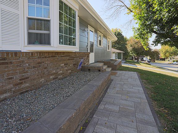 2nd image of 1050 Clark Cir