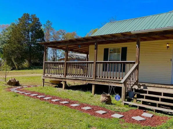 144 Mount Olive Cir, Talladega, AL 35160