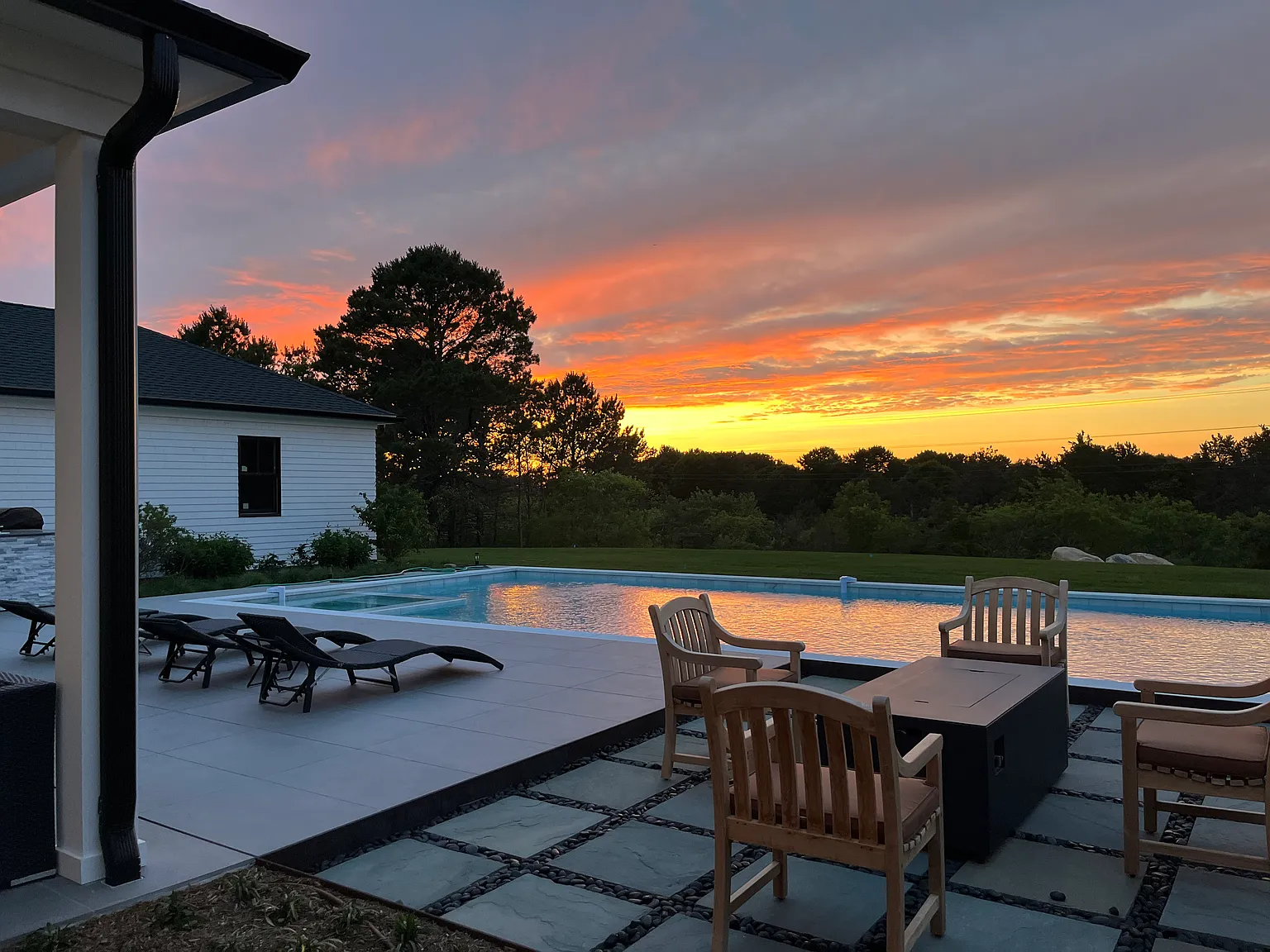 Immaculate House -Pool/Spa; Outdoor Kitchen; 3 car Garage — Photo 3