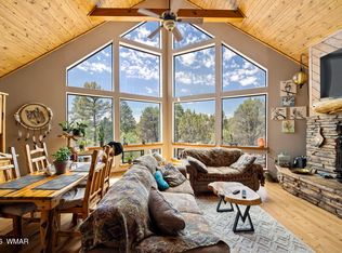 2228 Eagle Ln, Overgaard, AZ 85933