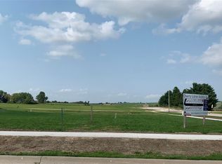 8 Cherry Ln NE, Iowa City, IA 52240