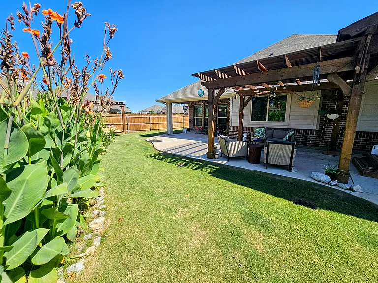 210 Spruce Valley Dr — Photo 25