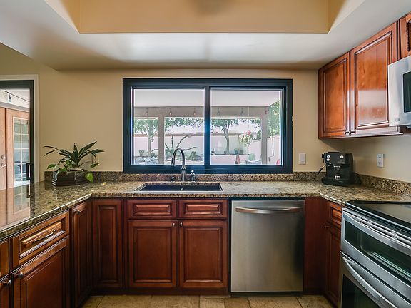 3rd image of 1446 N El Camino Dr
