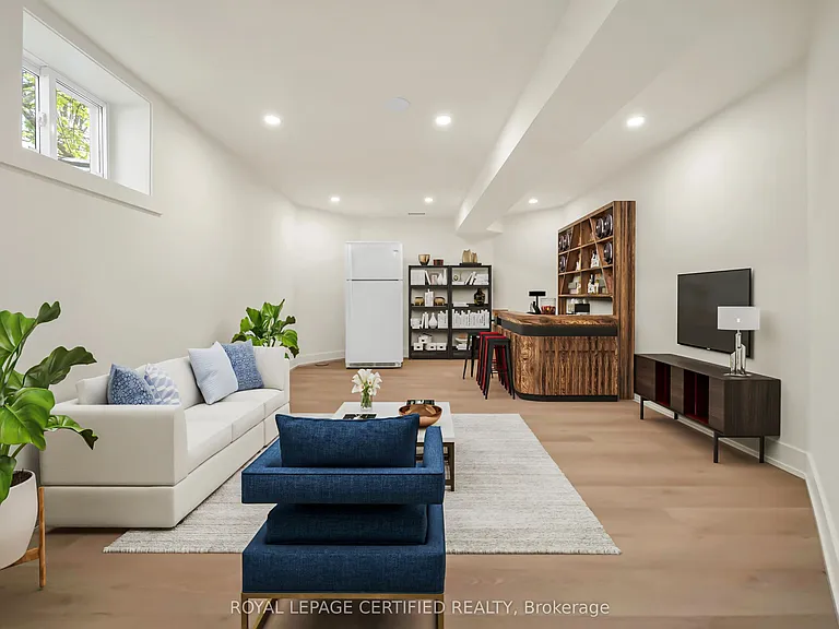 5016 Natkarni Cres #UPPER — Photo 37