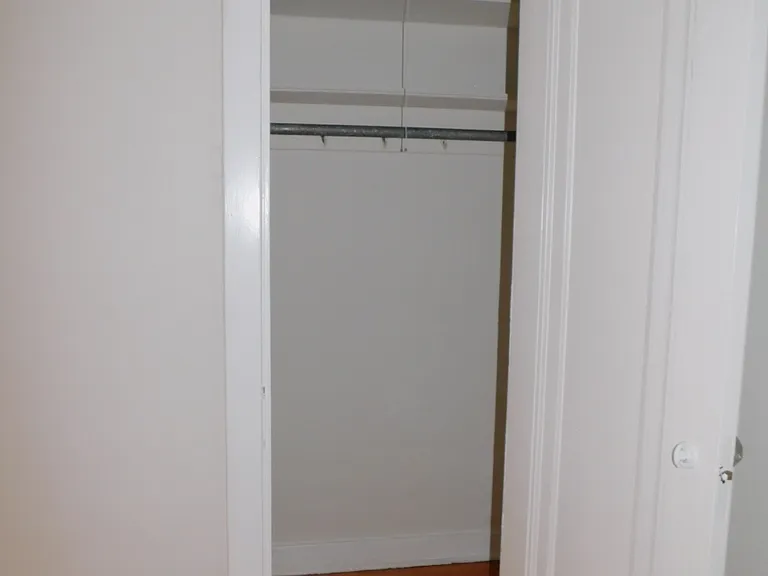 429 Linden Ave #J2 — Photo 12