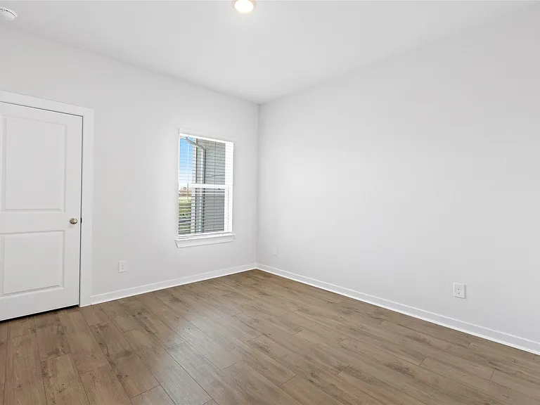 3015 Dovedale St — Photo 17