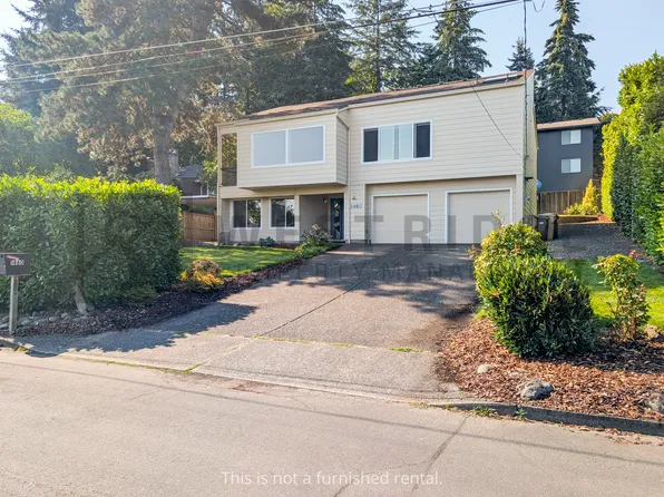1480 Hemlock St, Lake Oswego, OR 97034