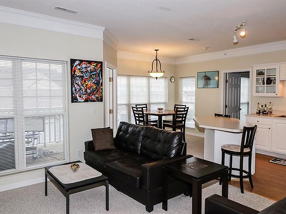 4th image of 9173 Yarmouth Dr APT D