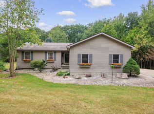 5792 Honert Rd, Ortonville, MI 48462