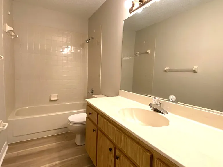 110 Bob White Ct — Photo 13