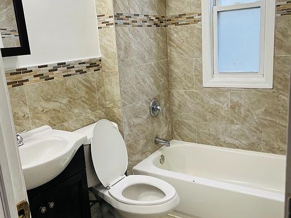 5th image of 81 Franklin St #2R