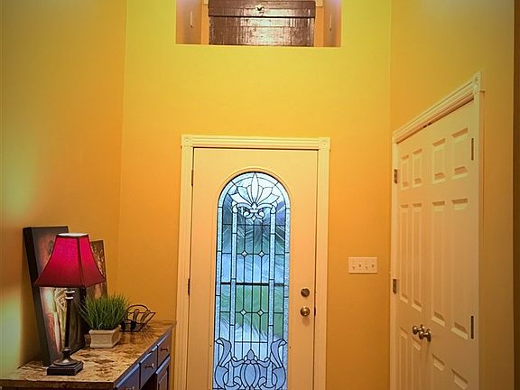 foyer - grande entry