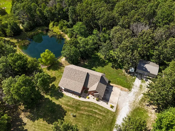 395 Shewanano Loop, Marshfield, MO 65706