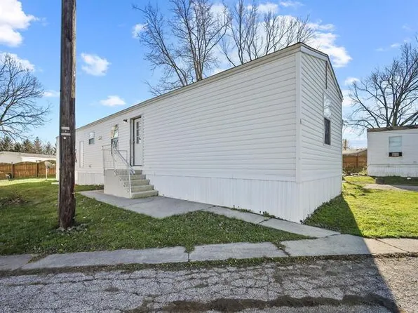 1710 S Walnut St, Hartford City, IN