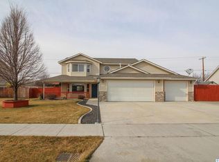 4012 Hayden Ln, Pasco, WA