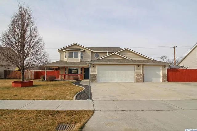 4012 Hayden Ln photo 1