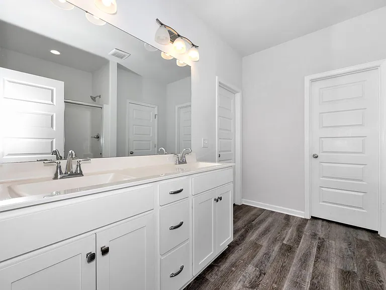 171 Kingswood Dr — Photo 38