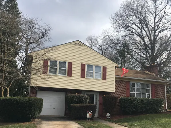 604 Shield St, Harrisburg, PA 17109