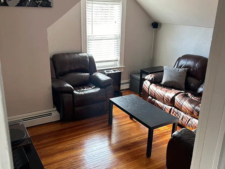 109 Manuel Ave #2 — Photo 3