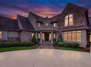 33499 Carlton Ct, Cleveland, OH 44124