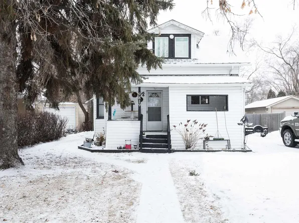 9819 106th St, Westlock, AB T7P 1S4