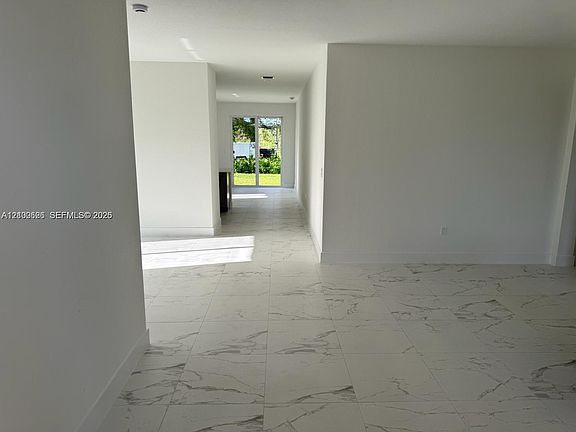 2nd image of 1828 NE 1st St