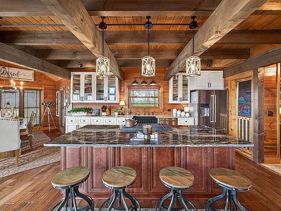 18th image of 751 Bear Knob Ln