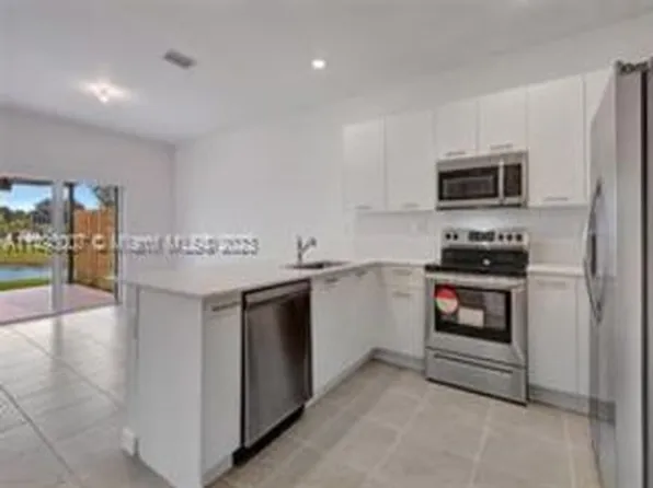 12533 NW 23rd Pl, Miami, FL 33167