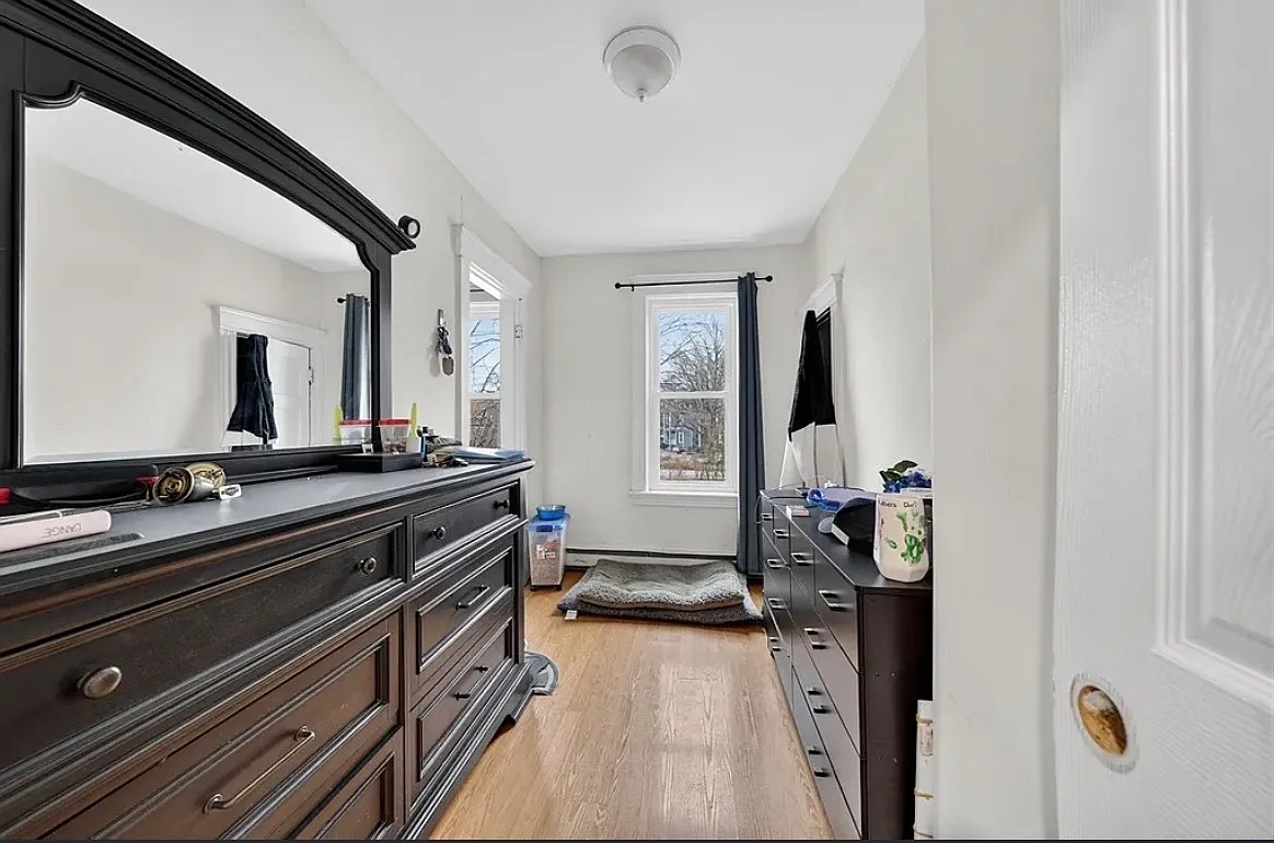 Foster St — Photo 1
