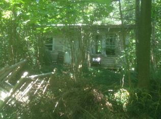 10 Edgewood Rd, Lake Hopatcong, NJ 07849