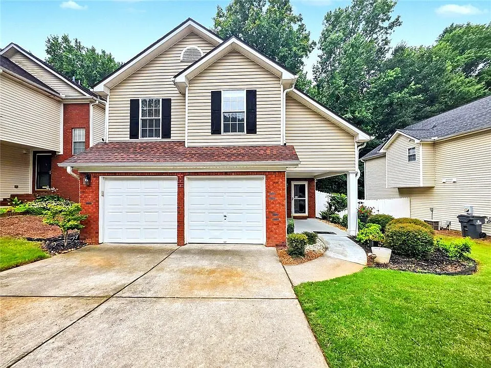 3235 Liberty Commons Dr NW