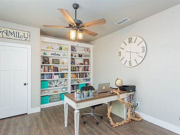 4th image of 5126 W College Blvd