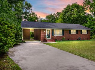 213 Fairlawn Dr, Moncks Corner, SC 29461