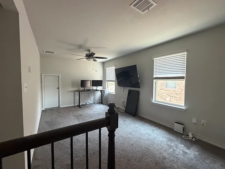 127 Satsuma Dr — Photo 8