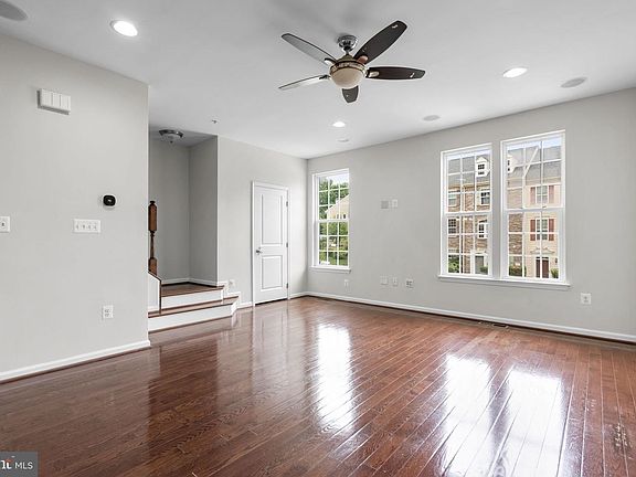 3rd image of 8621 Enoch Pratt Dr