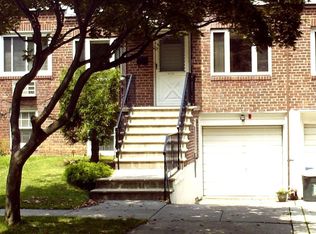 15753 26th Ave, Flushing, NY 11354