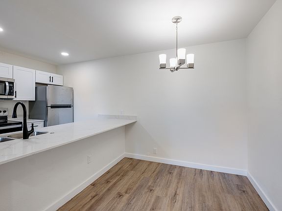 3rd image of 340 Montclair St