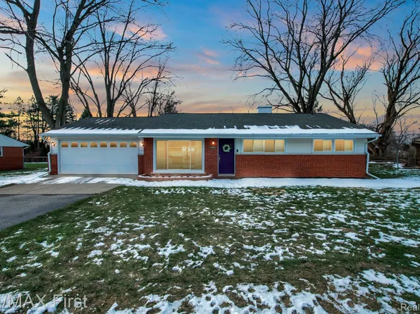 40965 W Ten Mile Rd, Novi, MI 48375