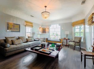 1125 S Orange Dr, Los Angeles, CA 90019