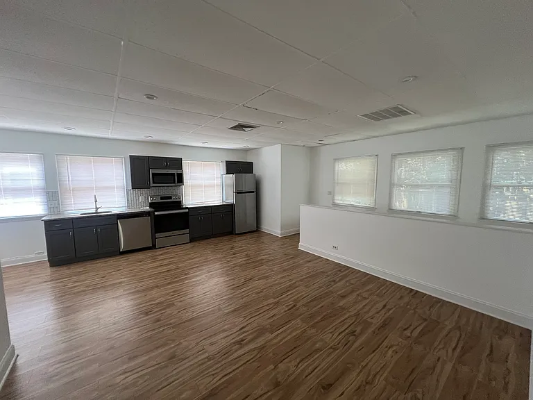 168 West Ave #2B — Photo 5