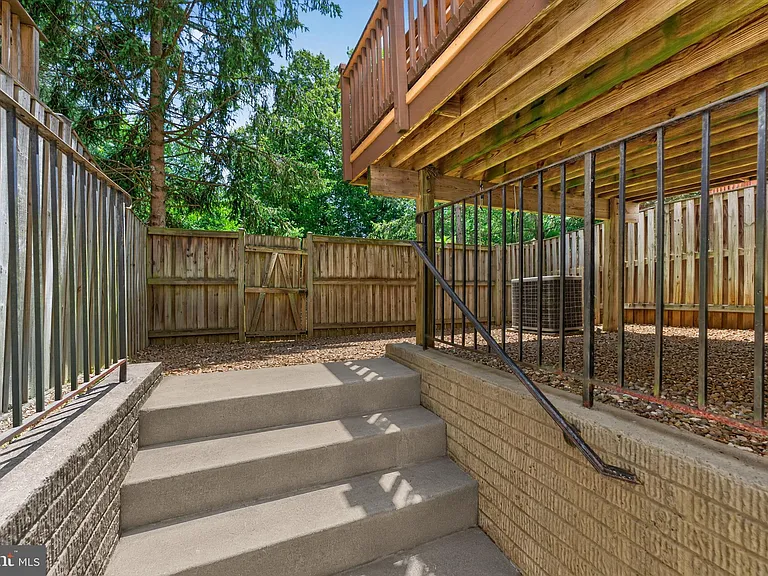 12003 Mill Rock Dr — Photo 79
