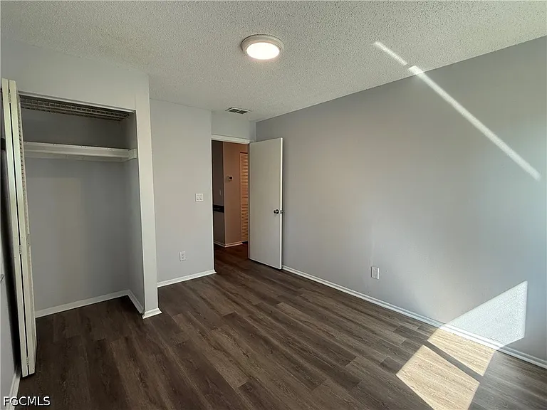 3510 SE 2nd Ave — Photo 18