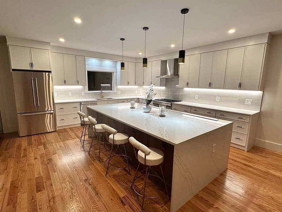 1st image of 146 Burgess Ave