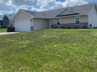 7870 Nesting Eagles Rd, Machesney Park, IL 61115