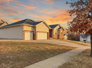 3112 Hart Ave, Des Moines, IA 50320