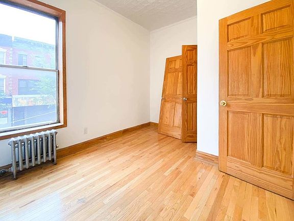 4th image of 757 Nostrand Ave #2R