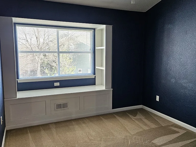 1927 Halfmoon Cir — Photo 10