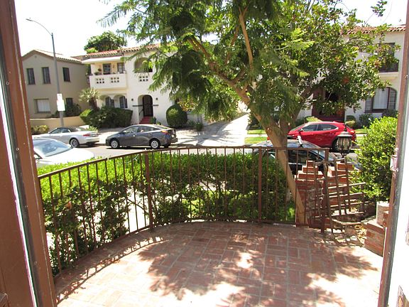 3rd image of 360 N Curson Ave #2