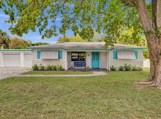 107 N Swinton Cir, Delray Beach, FL 33444