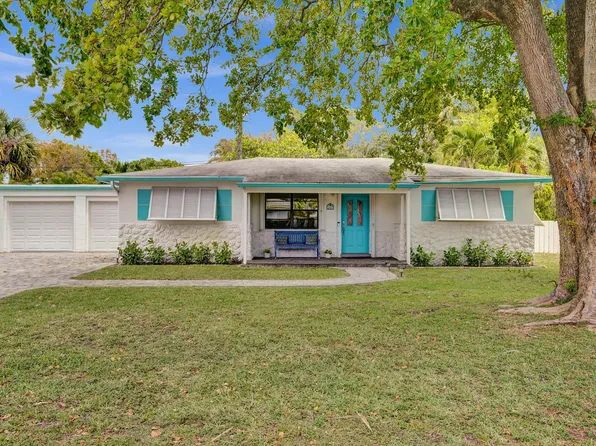 107 N Swinton Cir, Delray Beach, FL 33444